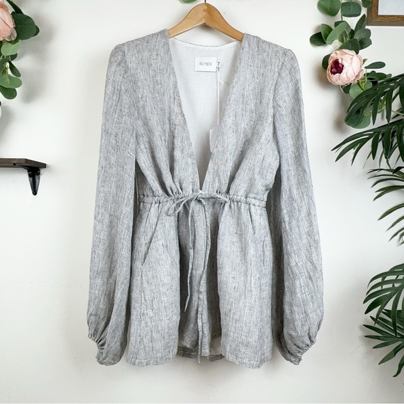 Rumer Gray Linen Long Sleeve Playsuit Size Small NWOT